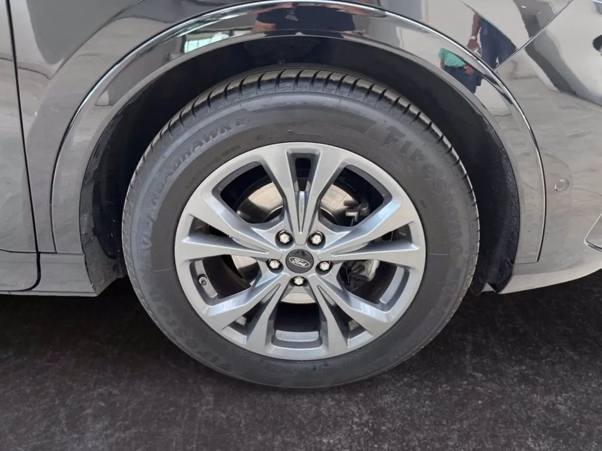 Ford Kuga usata a Milano (9)