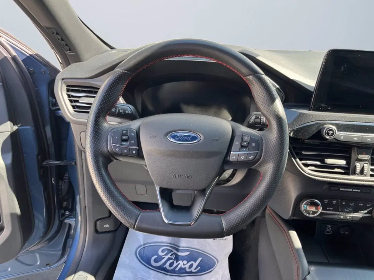 Ford Kuga usata a Milano (13)