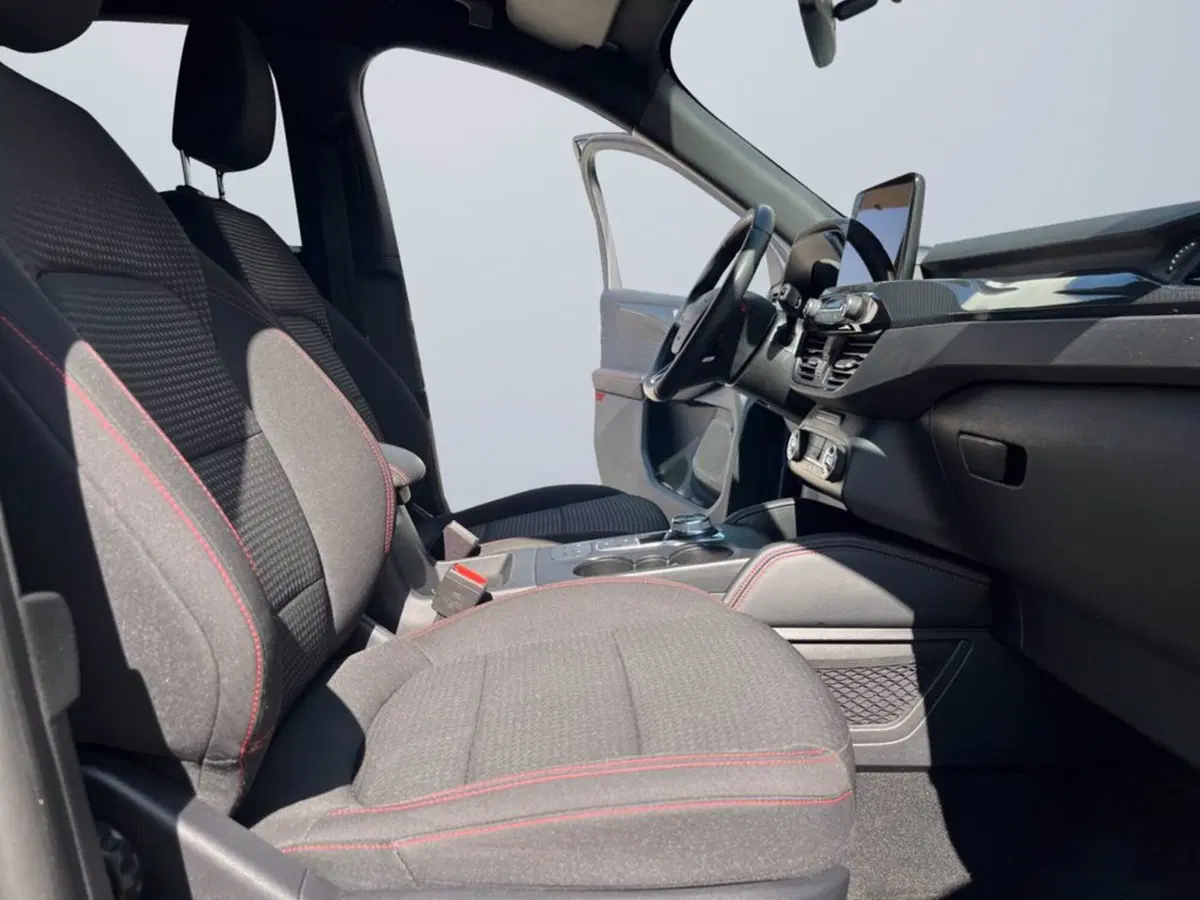 Ford Kuga usata a Milano (15)