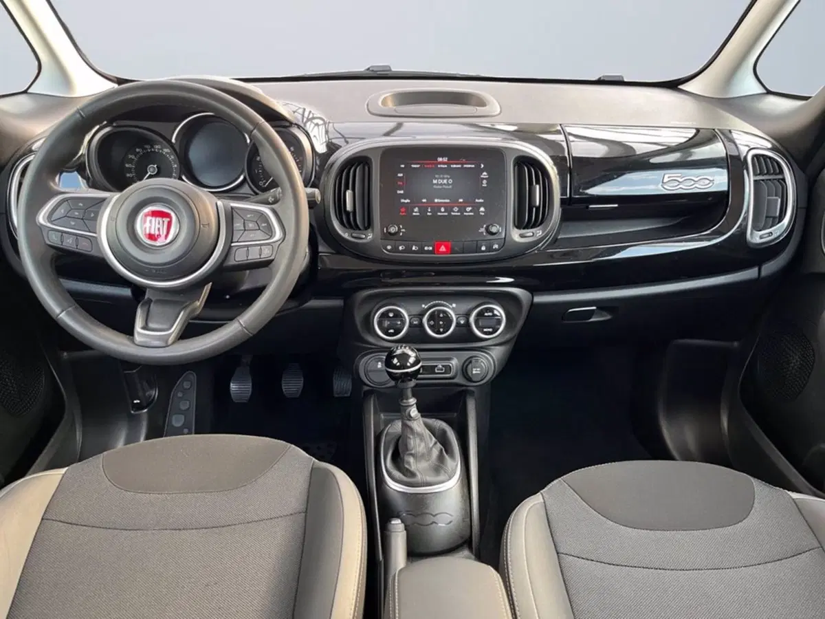 Fiat 500L usata a Milano (11)