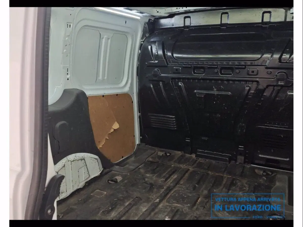 Ford Transit Connect Furgone usata a Catania (11)