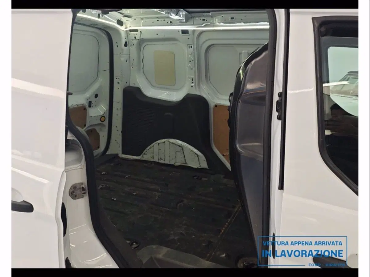 Ford Transit Connect Furgone usata a Catania (13)