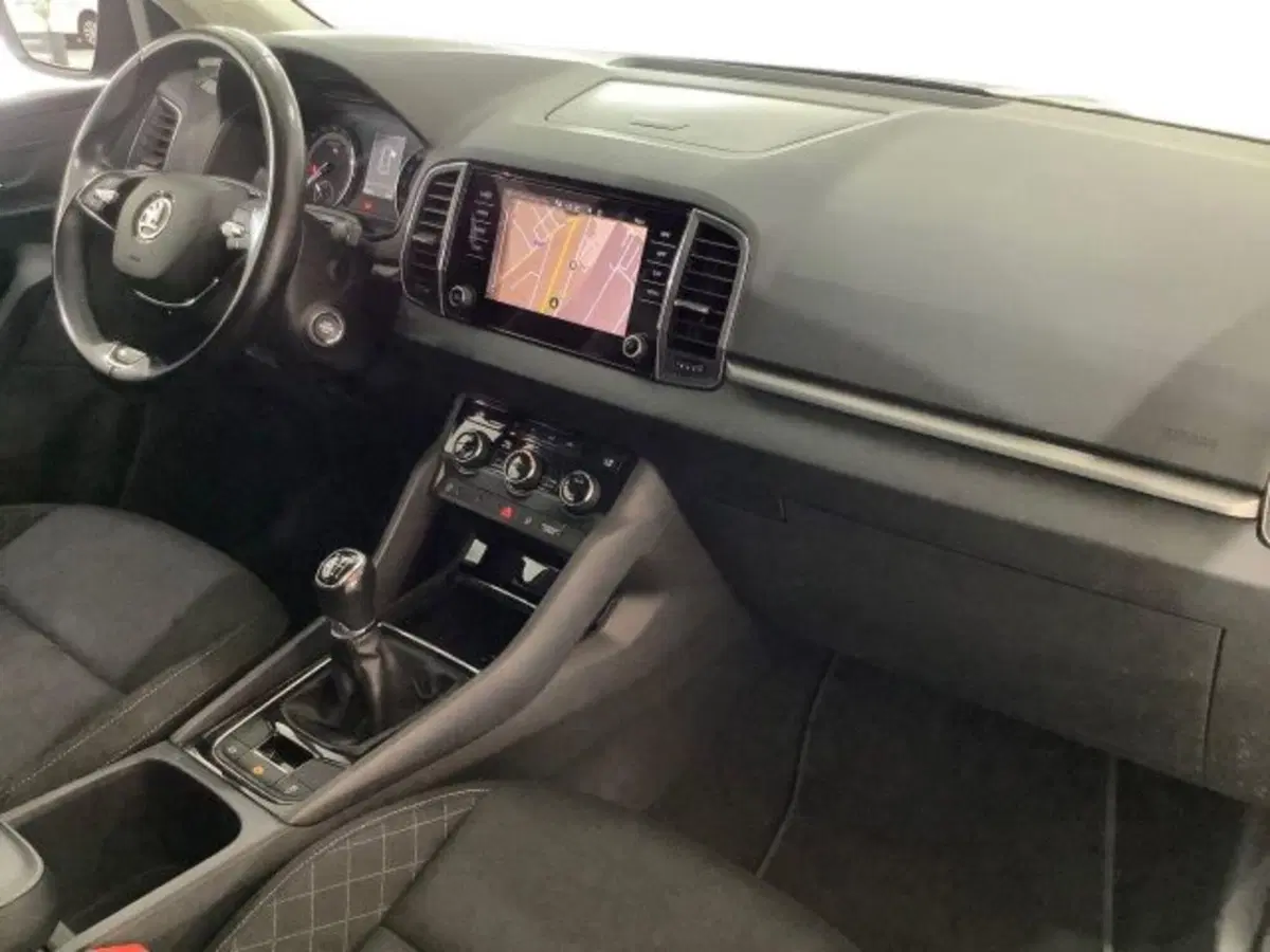 Skoda Karoq usata a Catania (9)