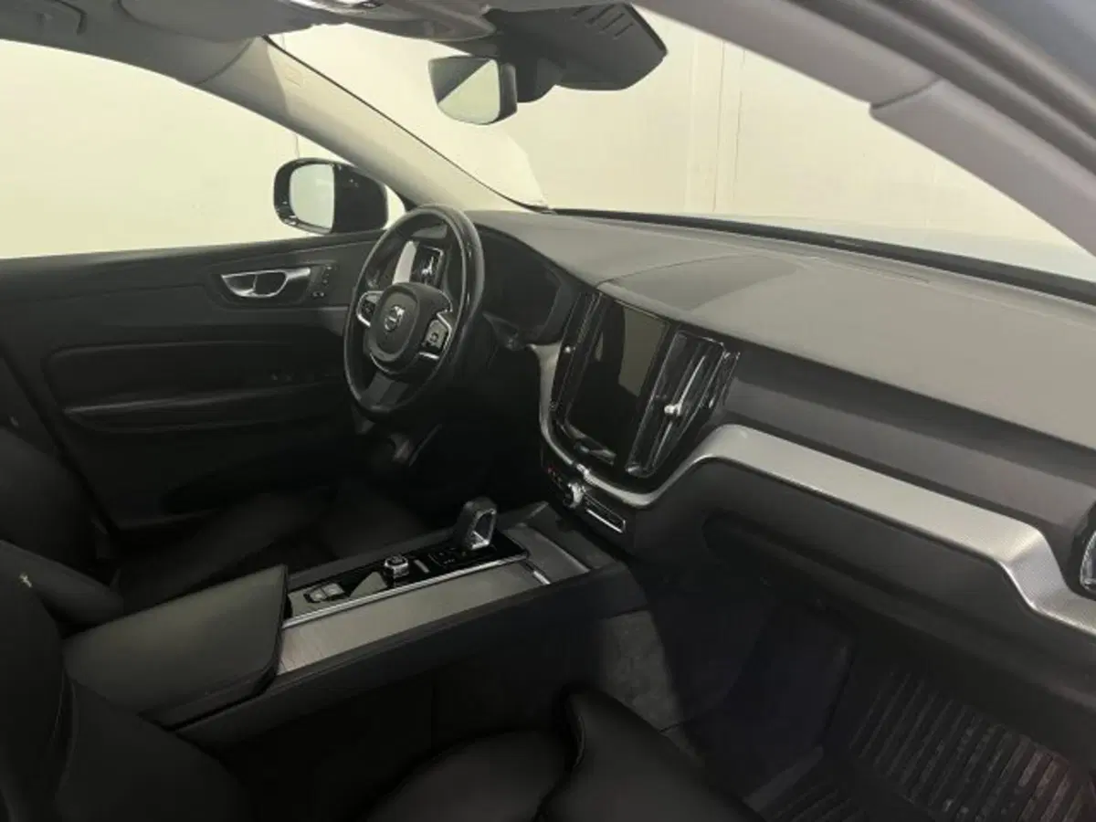 Volvo XC60 usata a Treviso (4)
