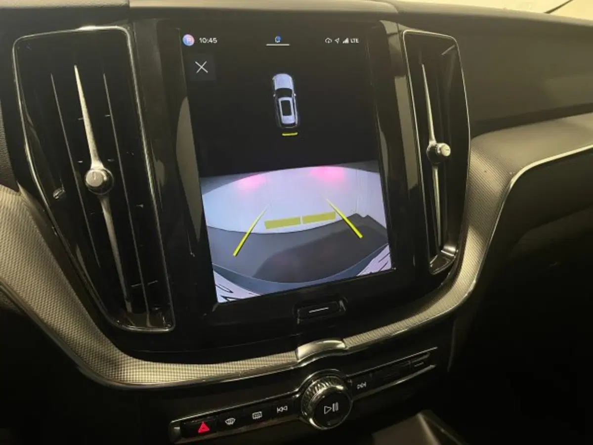 Volvo XC60 usata a Treviso (9)