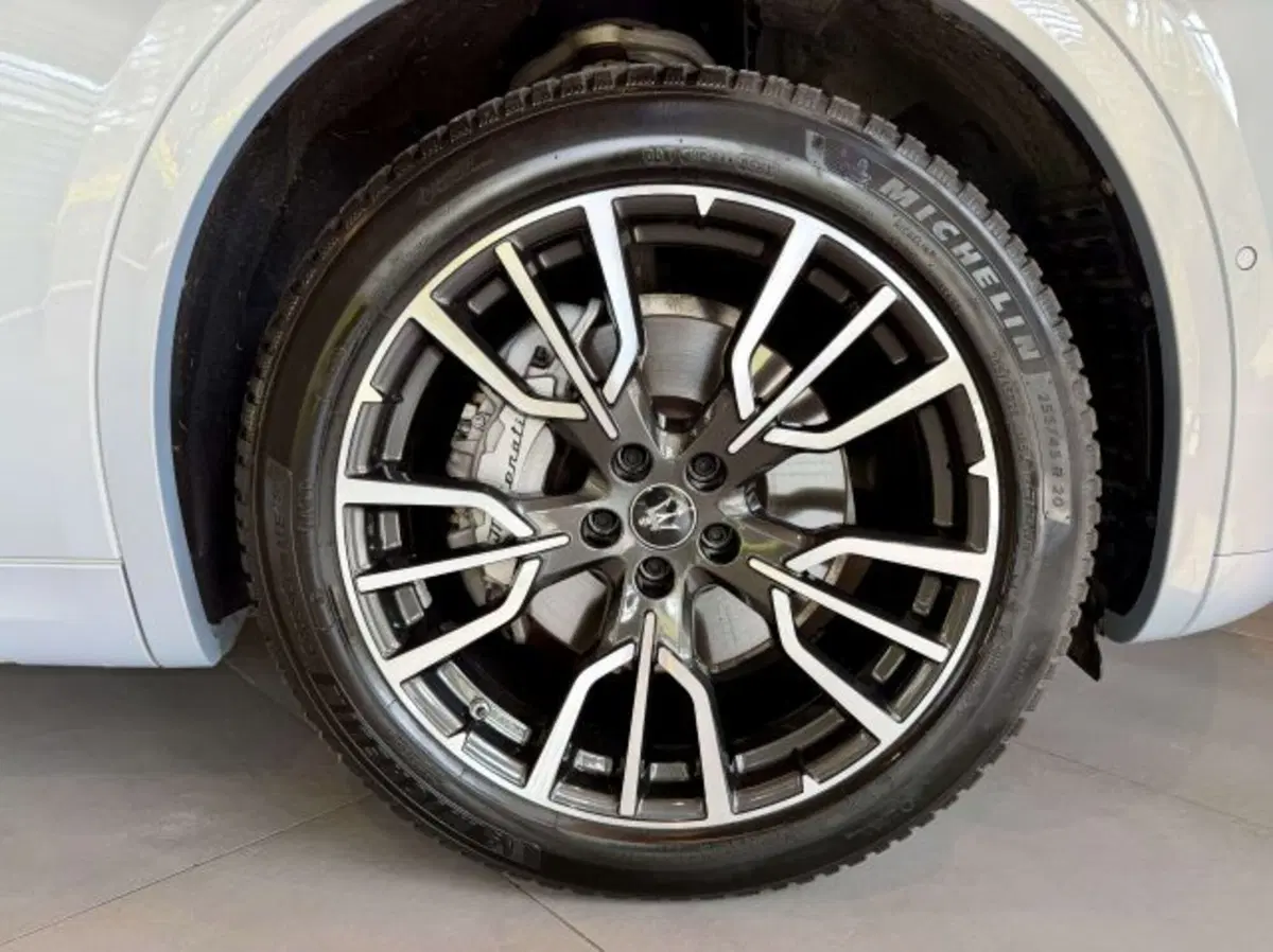 Maserati Grecale usata a Torino (4)
