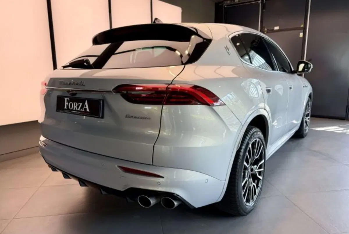 Maserati Grecale usata a Torino (8)