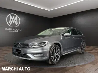 Volkswagen Passat Variant Alltrack 2.0 TDI 190 CV 4MOTION DSG BMT del 2016 usata a Bastia Umbra