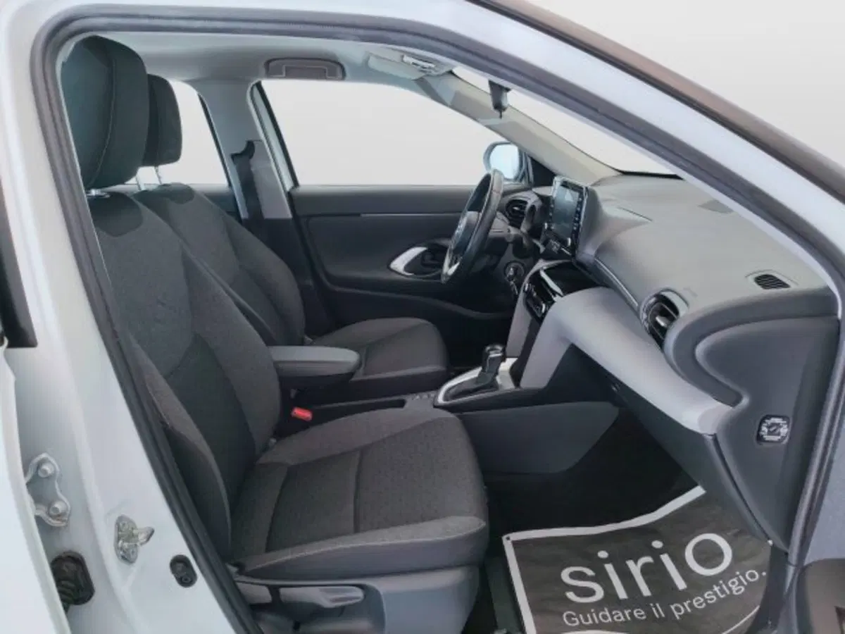 Toyota Yaris Cross usata a Teramo (13)