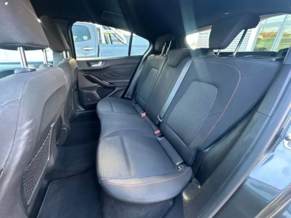 Ford Focus usata a Lucca (9)