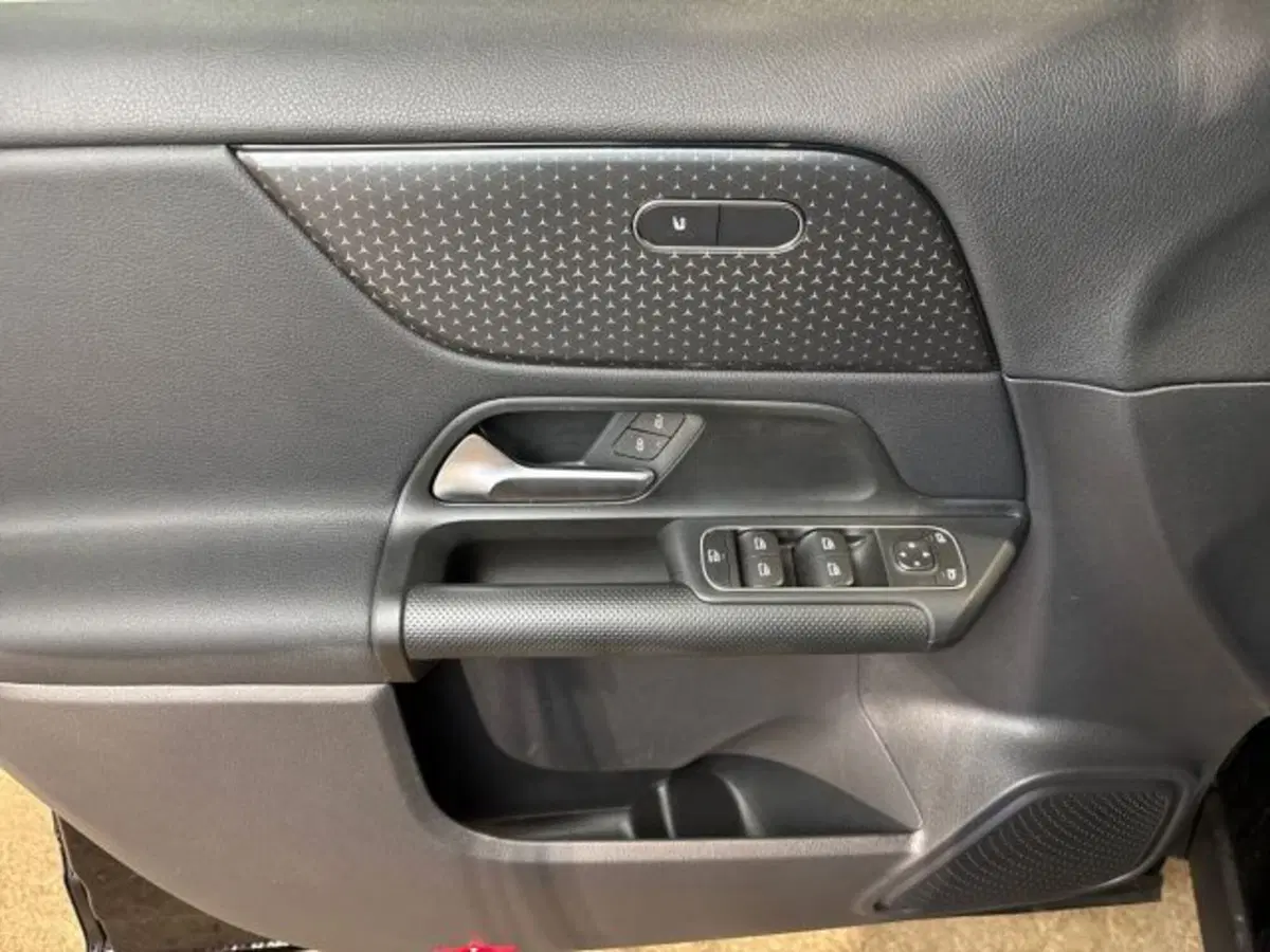 Mercedes-Benz GLA SUV nuova a Bologna (10)