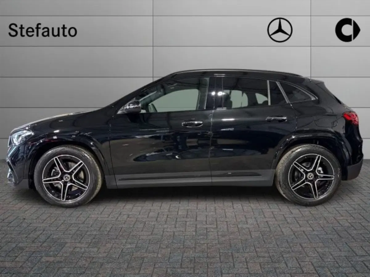 Mercedes-Benz GLA SUV nuova a Bologna (3)