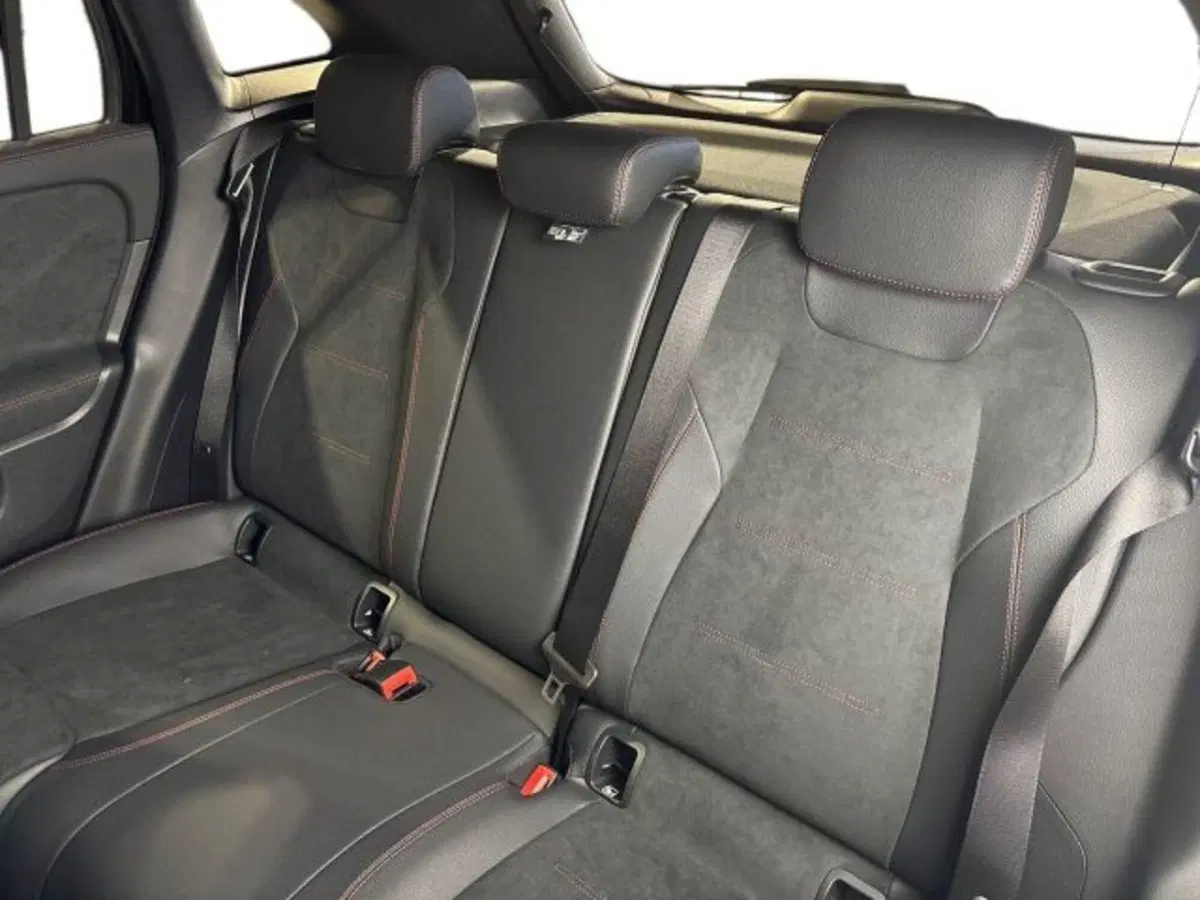 Mercedes-Benz GLA SUV nuova a Bologna (9)