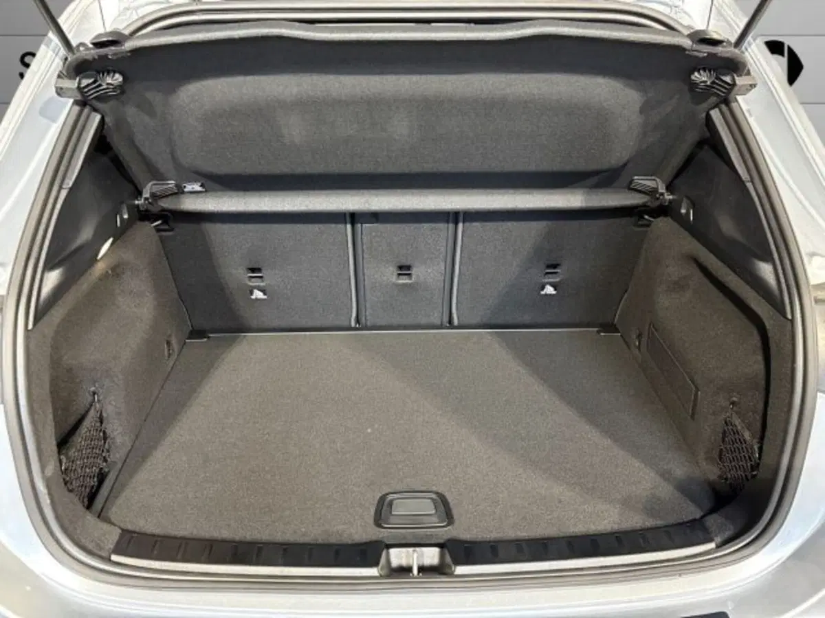Mercedes-Benz GLA SUV nuova a Bologna (7)