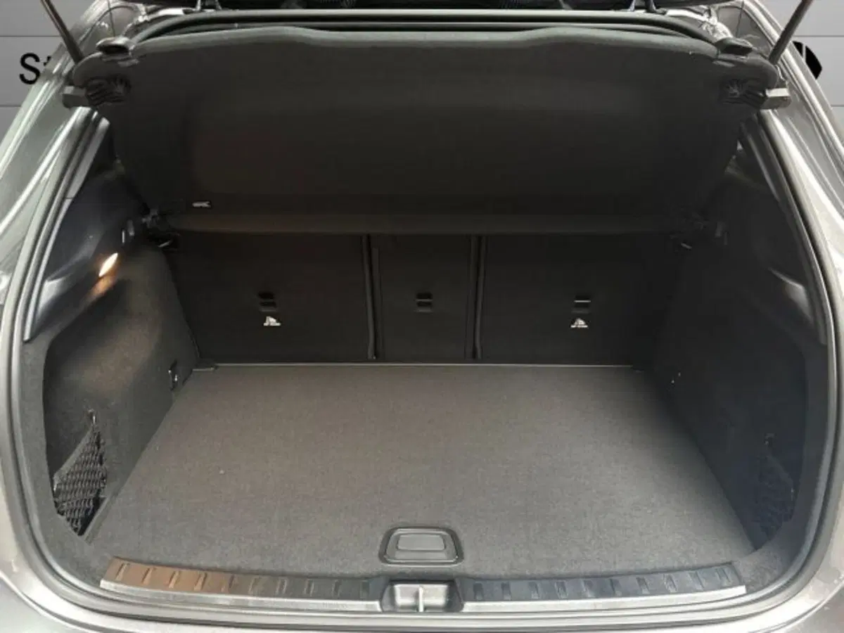 Mercedes-Benz GLA SUV nuova a Bologna (7)