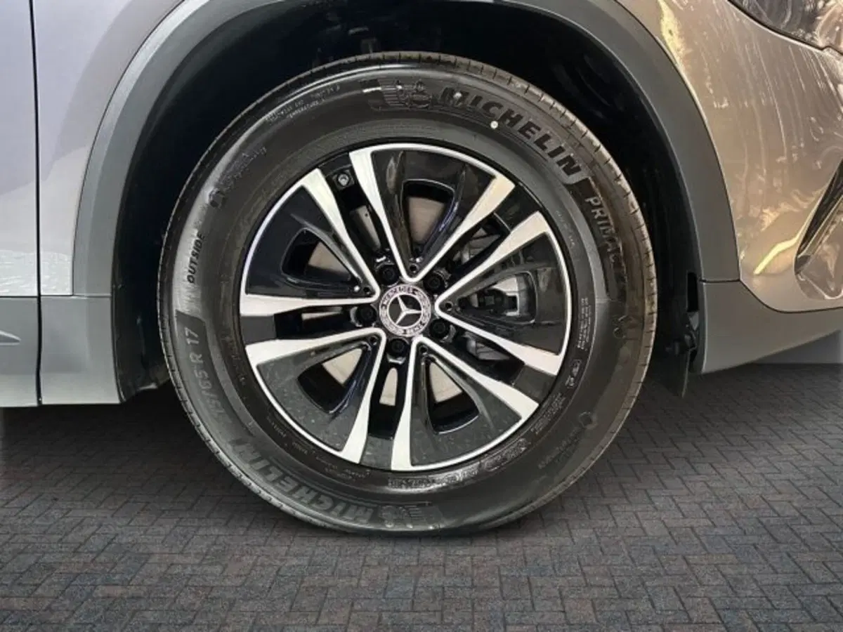 Mercedes-Benz GLA SUV nuova a Bologna (8)