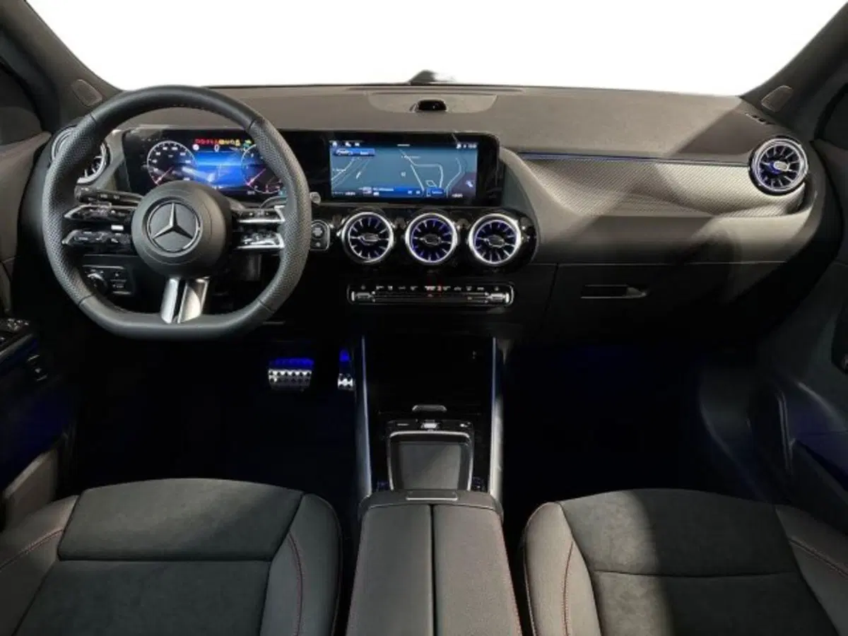 Mercedes-Benz GLA SUV nuova a Bologna (13)