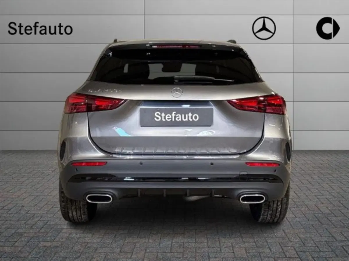 Mercedes-Benz GLA SUV nuova a Bologna (6)