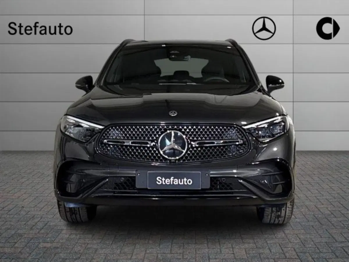 Mercedes-Benz GLC nuova a Bologna (4)