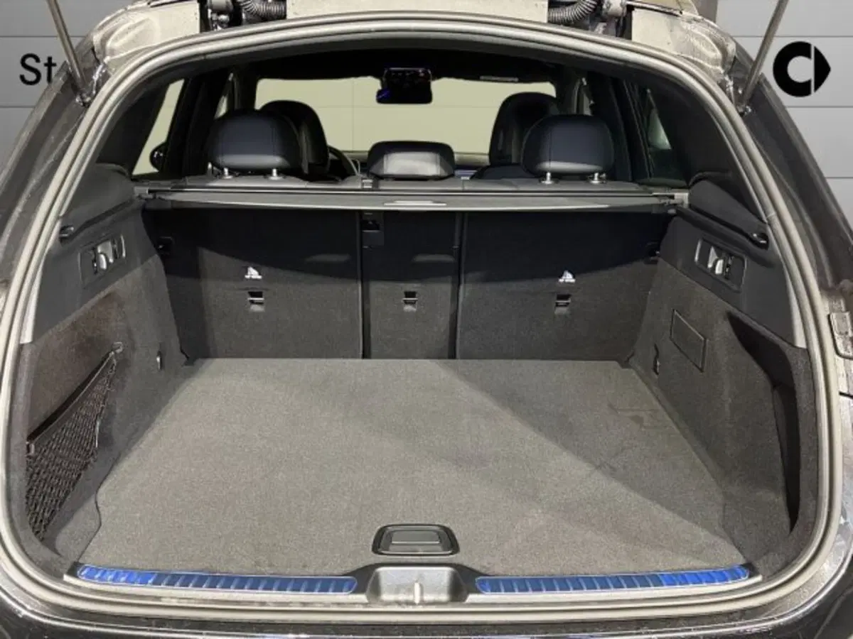 Mercedes-Benz GLC nuova a Bologna (7)