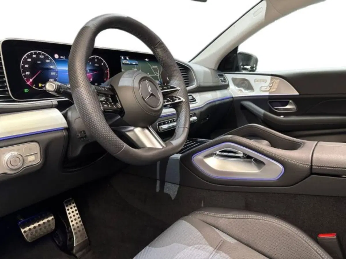 Mercedes-Benz GLE SUV nuova a Bologna (11)