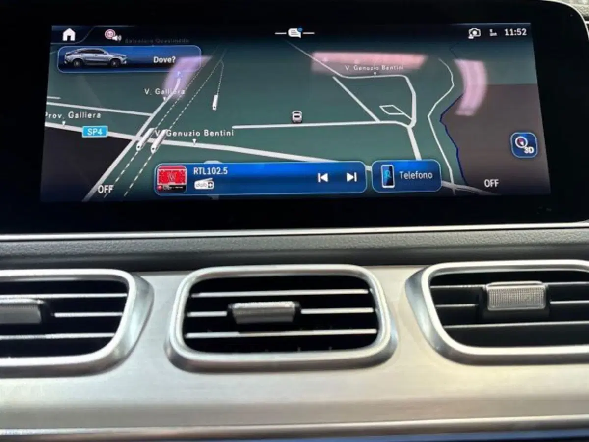 Mercedes-Benz GLE SUV nuova a Bologna (17)