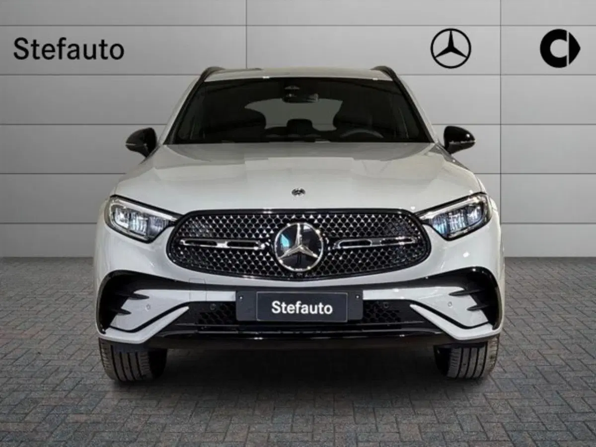 Mercedes-Benz GLC nuova a Bologna (4)