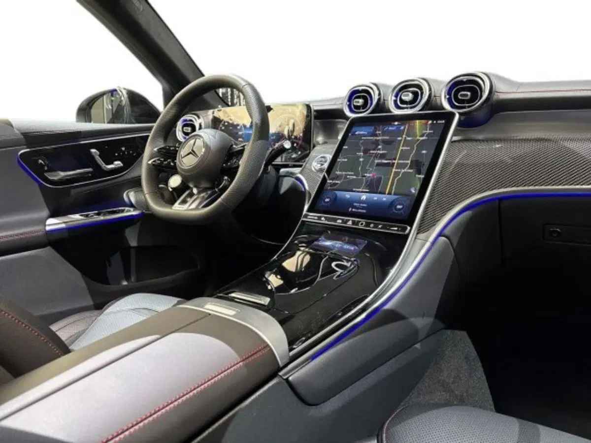 Mercedes-Benz GLC SUV nuova a Bologna (15)