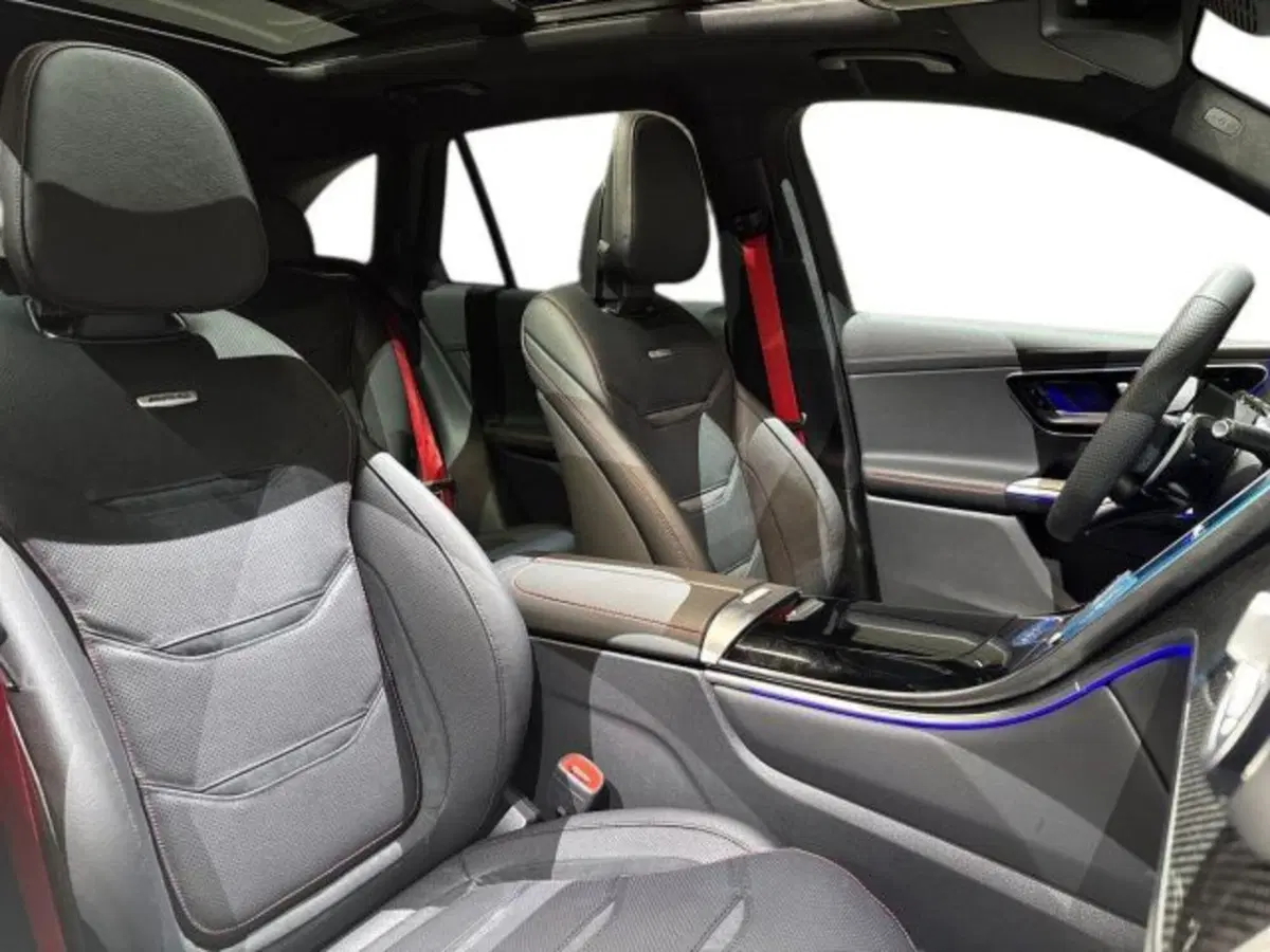 Mercedes-Benz GLC SUV nuova a Bologna (16)