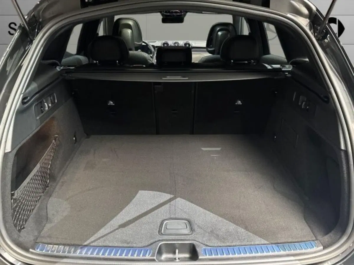 Mercedes-Benz GLC SUV nuova a Bologna (7)