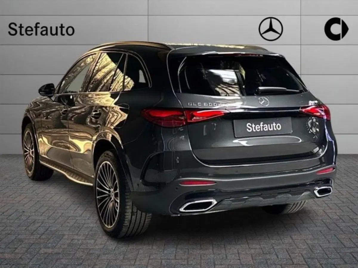 Mercedes-Benz GLC nuova a Bologna (5)