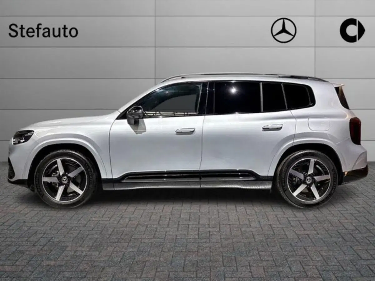 Mercedes-Benz GLB EQ nuova a Bologna (3)