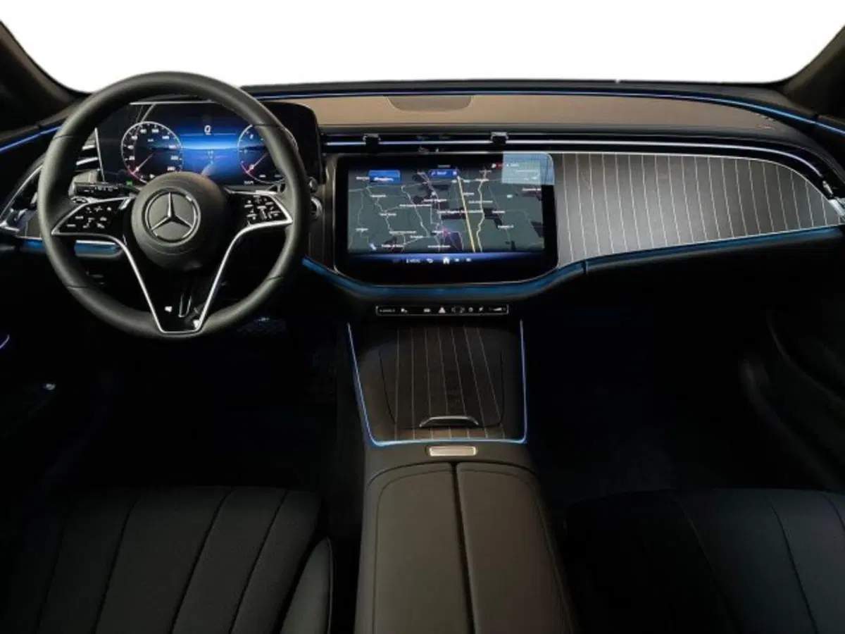 Mercedes-Benz Classe E Station Wagon nuova a Bologna (13)