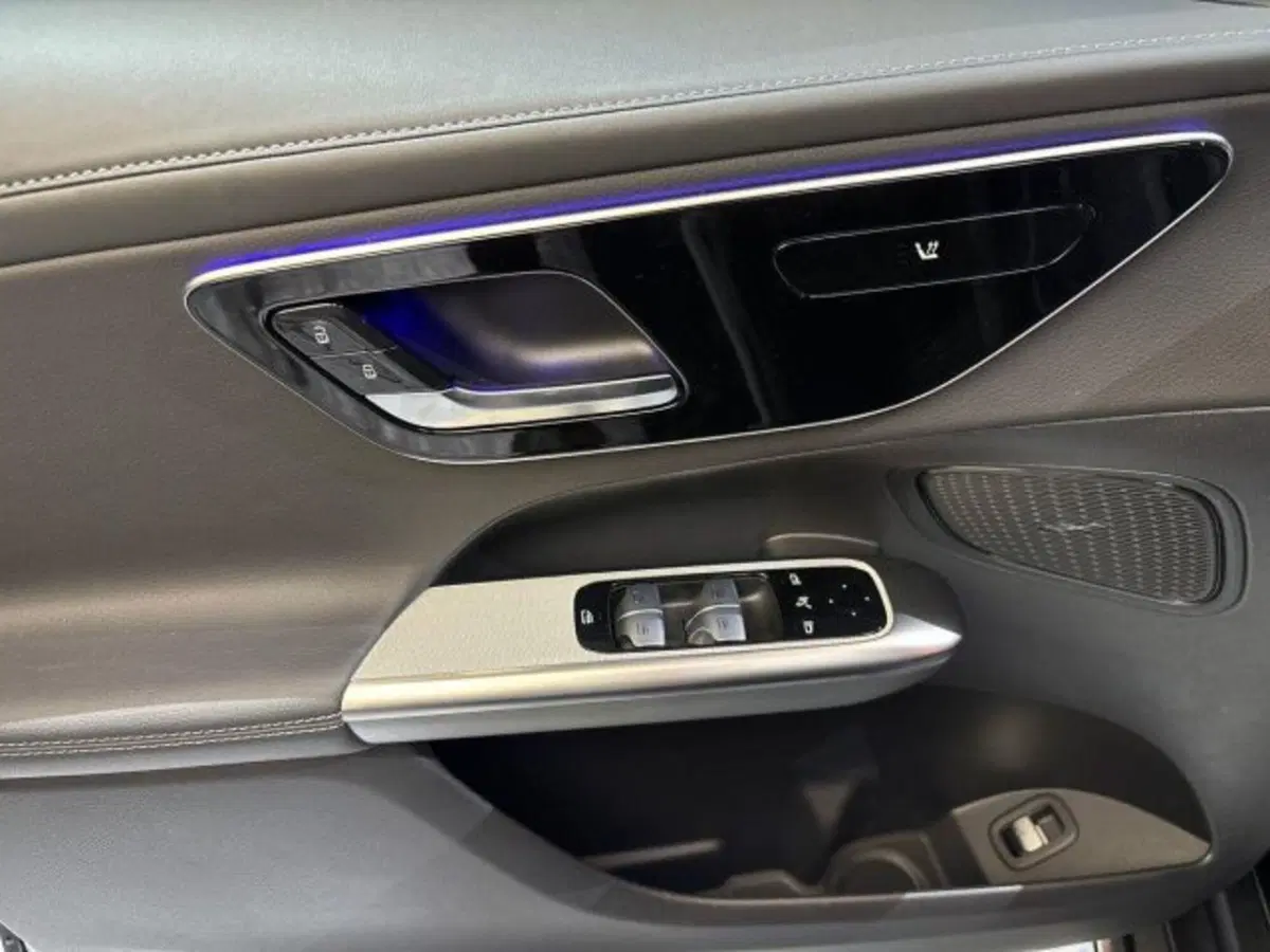 Mercedes-Benz GLC nuova a Bologna (10)