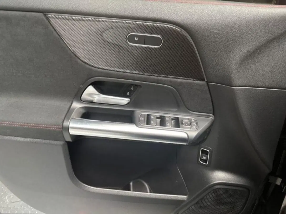 Mercedes-Benz GLA SUV nuova a Bologna (10)