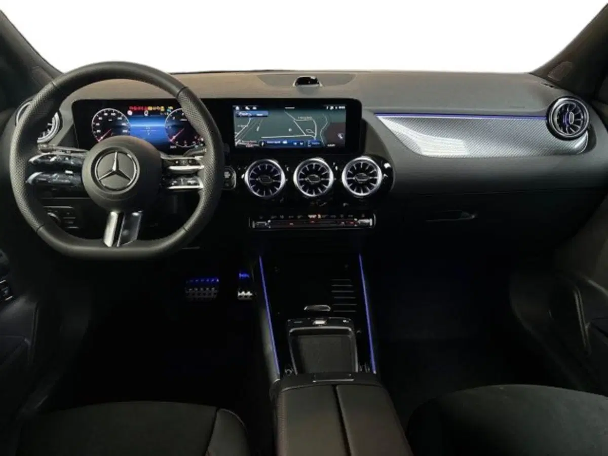 Mercedes-Benz GLA SUV nuova a Bologna (13)
