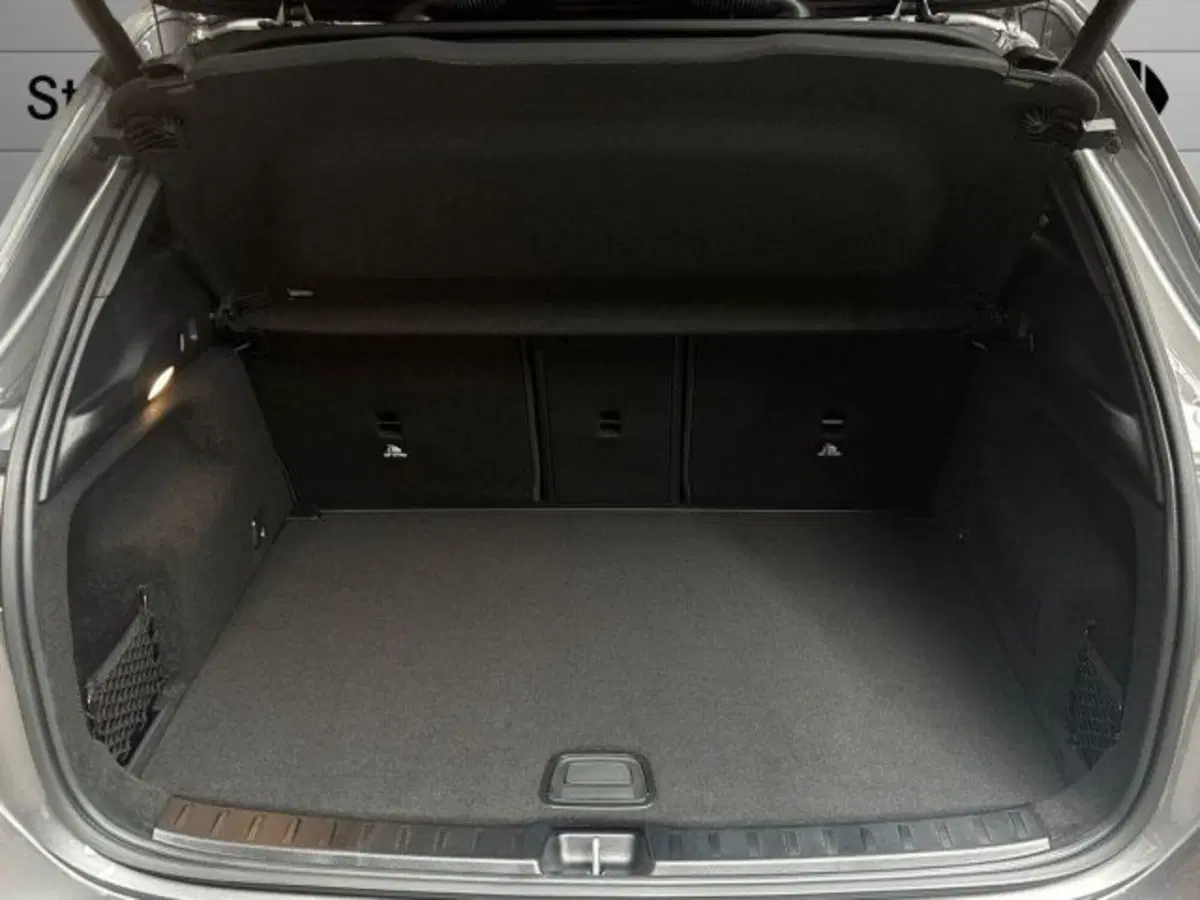 Mercedes-Benz GLA SUV nuova a Bologna (7)