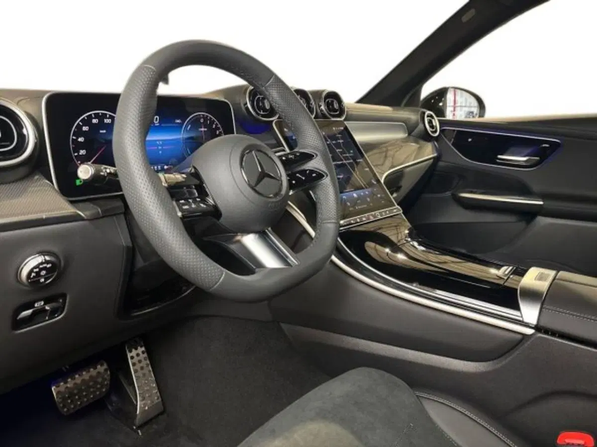 Mercedes-Benz GLC nuova a Bologna (11)