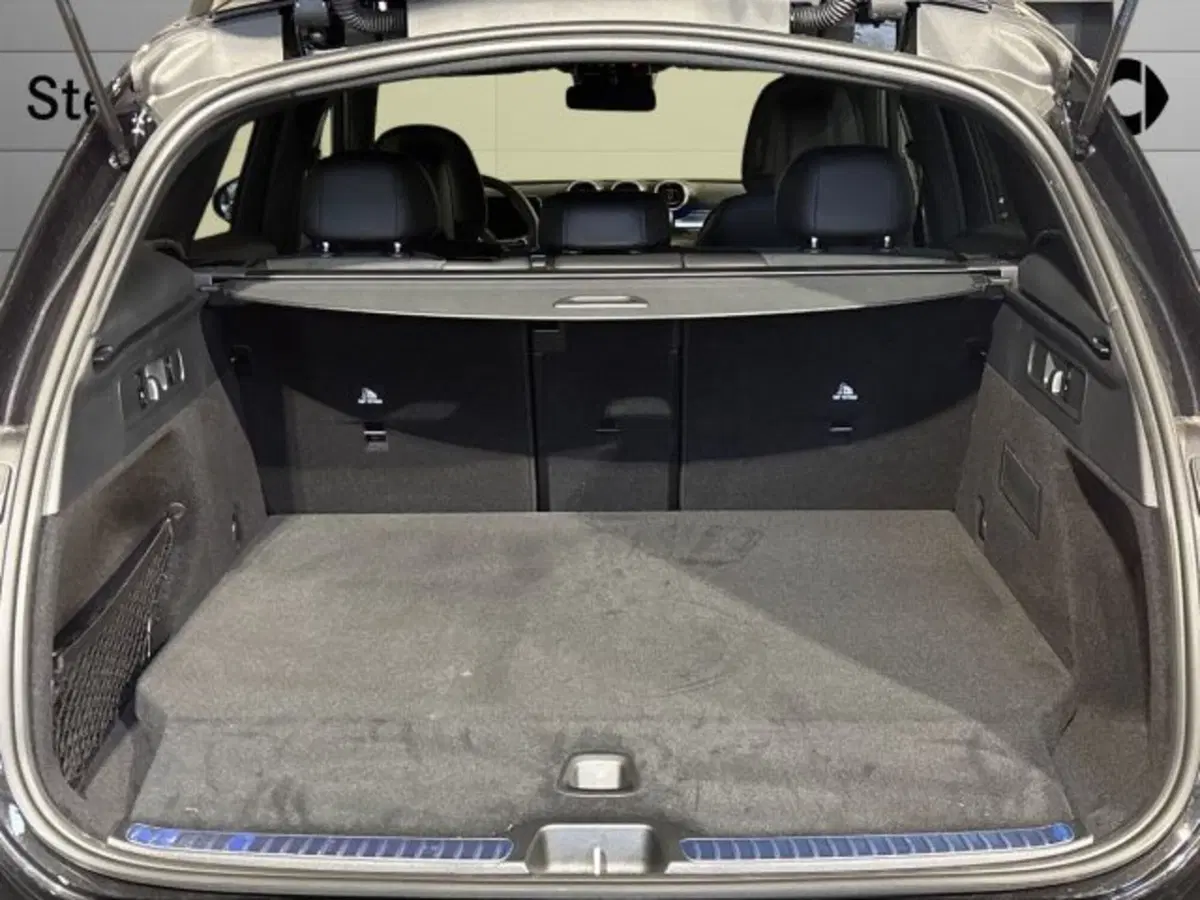 Mercedes-Benz GLC nuova a Bologna (7)