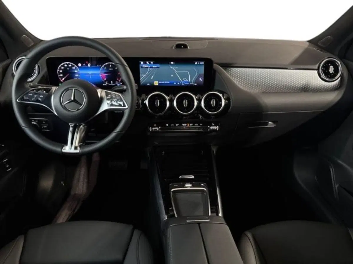 Mercedes-Benz GLA SUV nuova a Bologna (13)