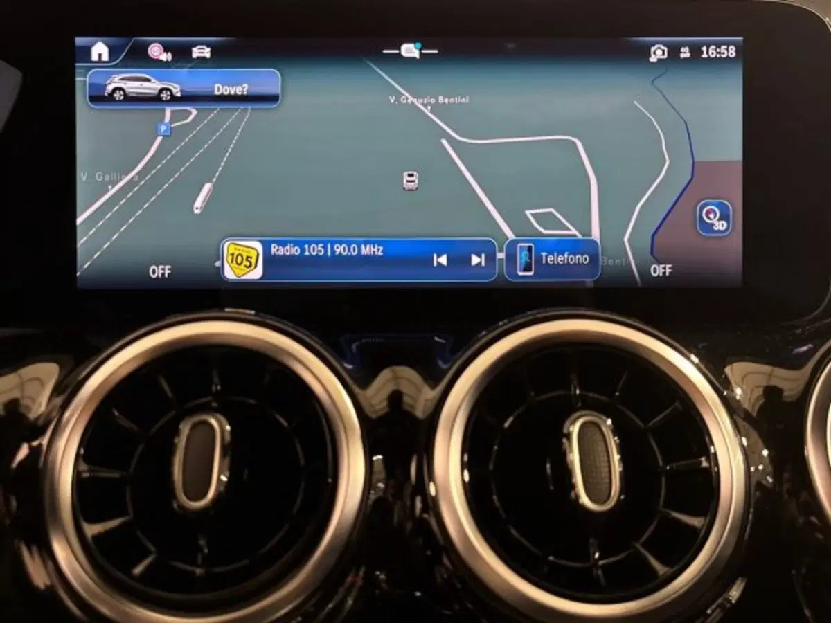 Mercedes-Benz GLA SUV nuova a Bologna (17)