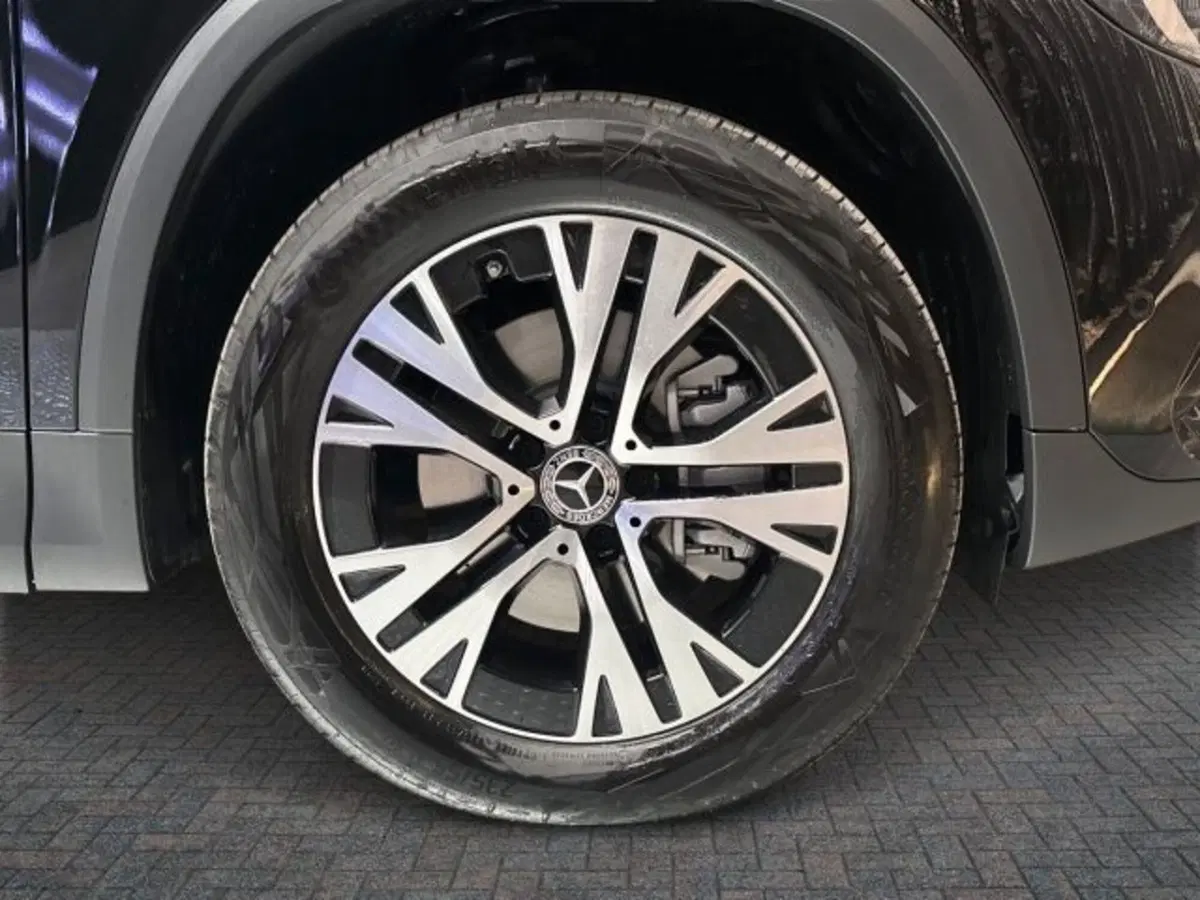Mercedes-Benz GLA SUV nuova a Bologna (8)