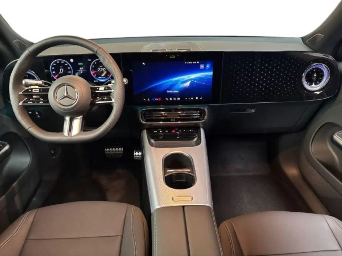 Mercedes-Benz GLB nuova a Bologna (13)