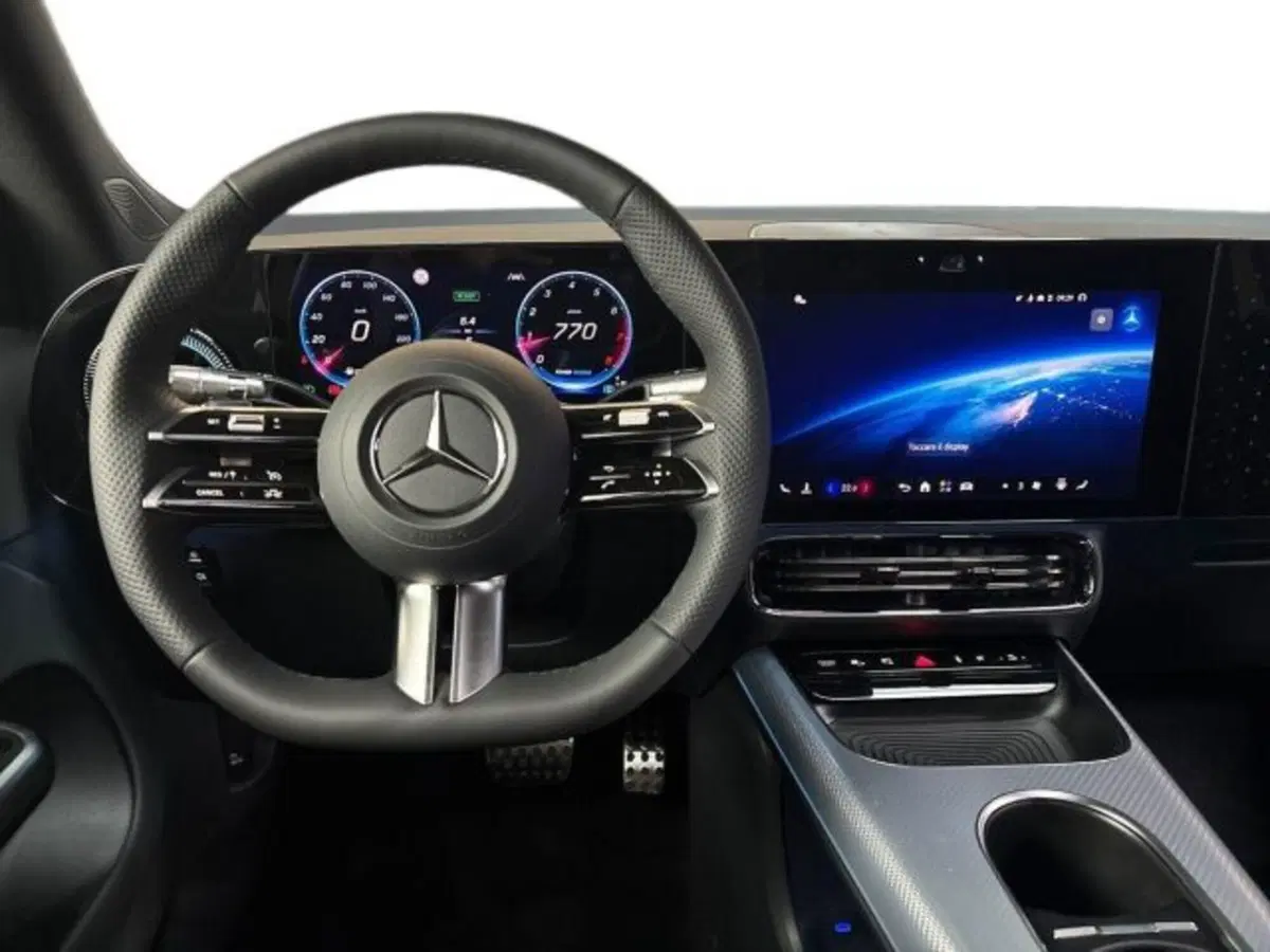 Mercedes-Benz GLB nuova a Bologna (14)