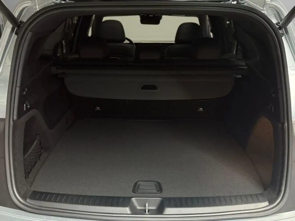 Mercedes-Benz GLB nuova a Bologna (7)
