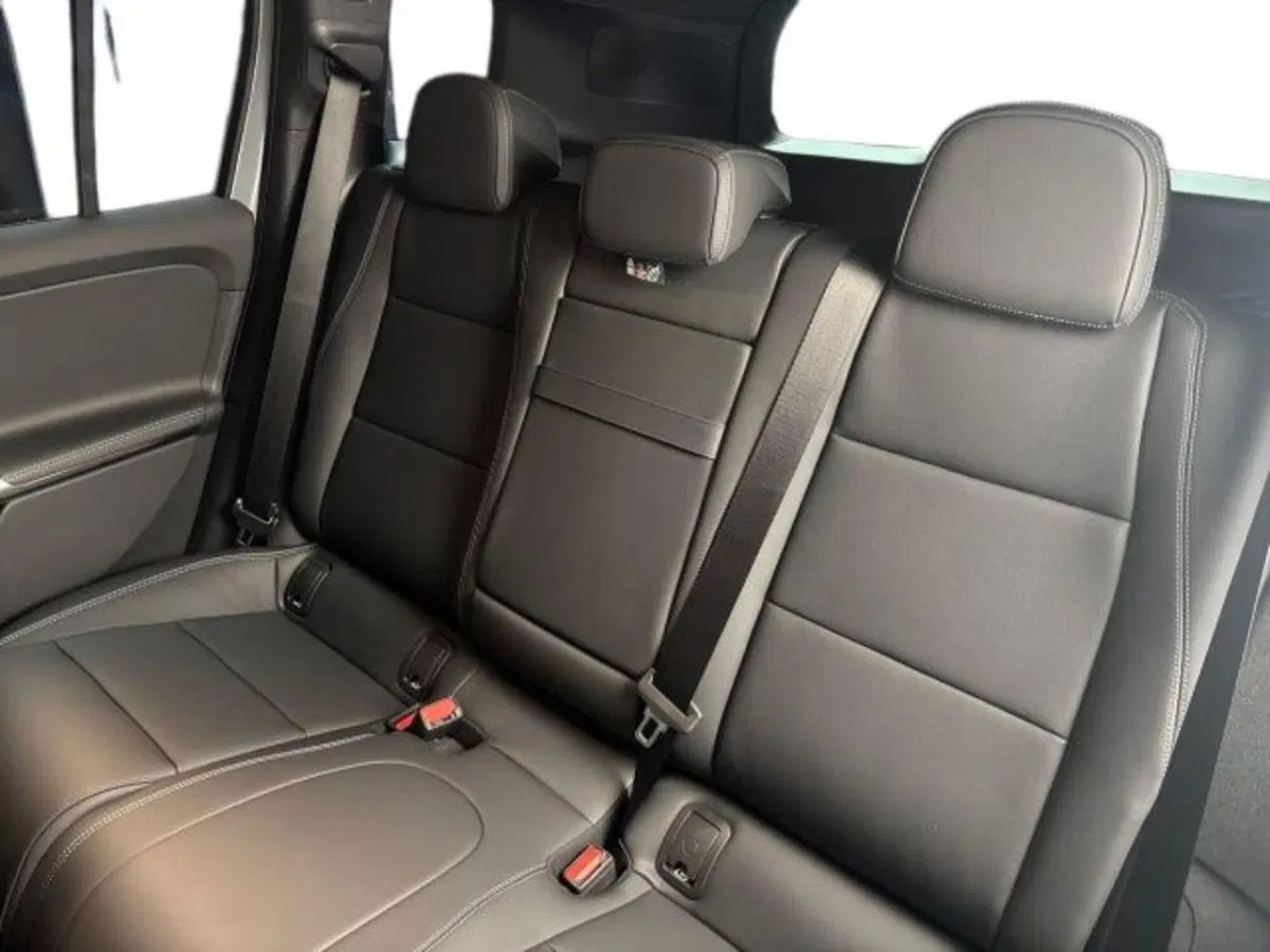 Mercedes-Benz GLB nuova a Bologna (9)
