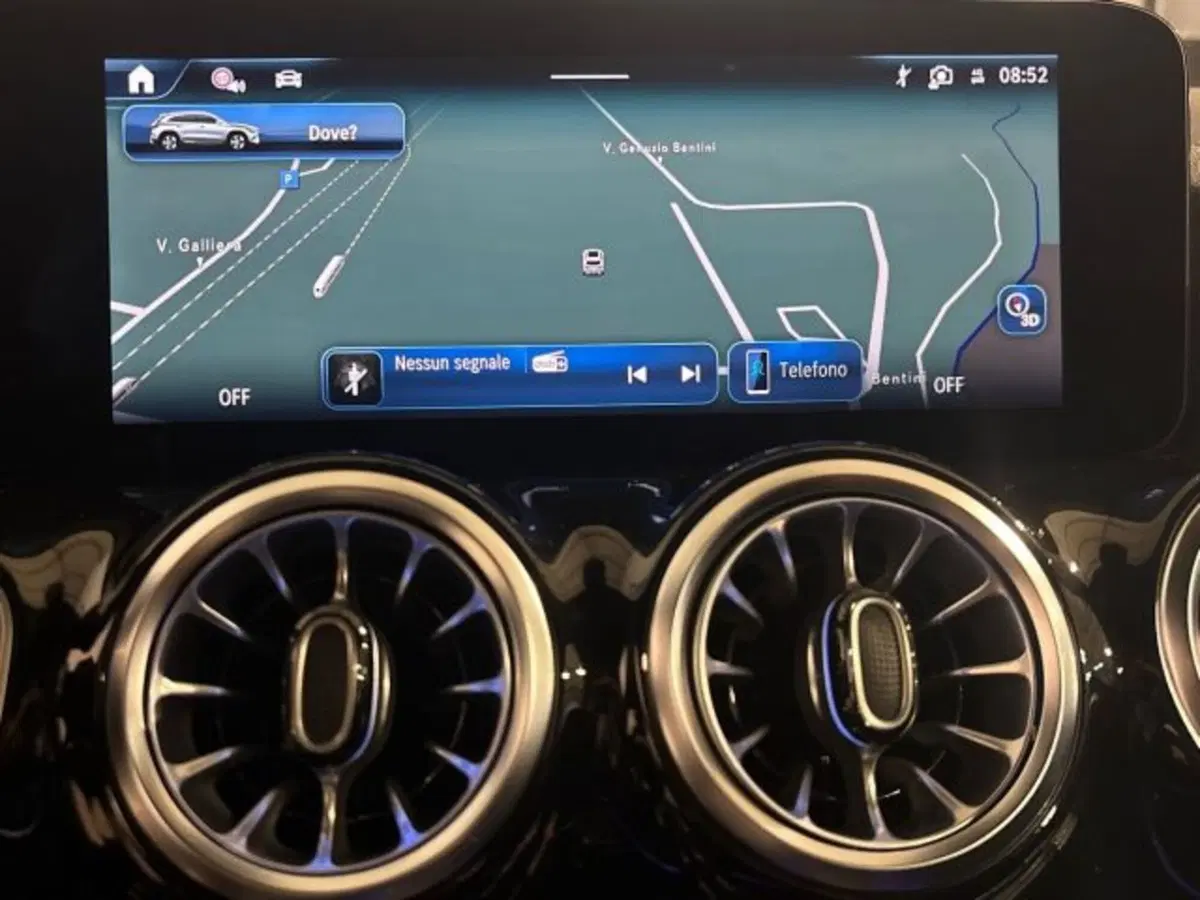 Mercedes-Benz GLA SUV nuova a Bologna (17)