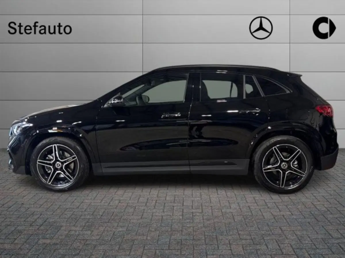 Mercedes-Benz GLA SUV nuova a Bologna (3)