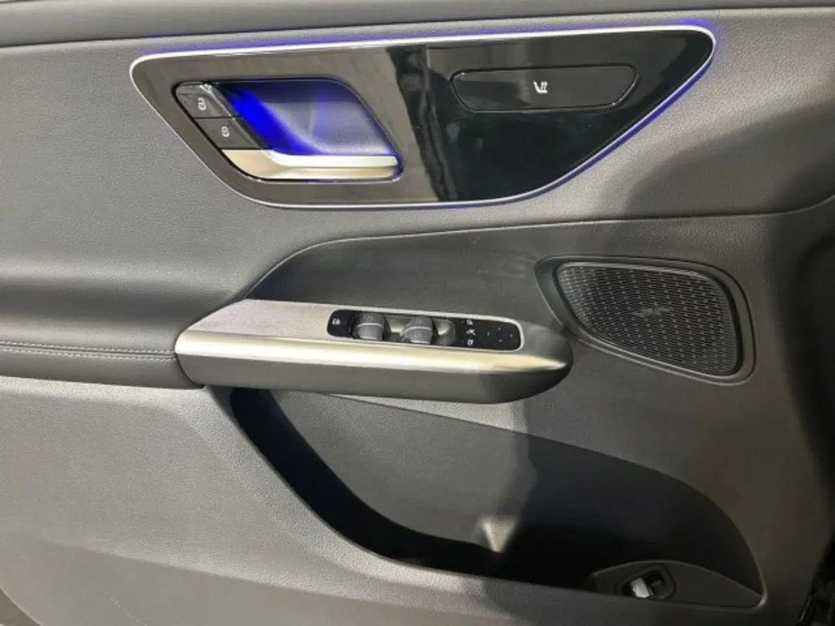 Mercedes-Benz GLC nuova a Bologna (10)