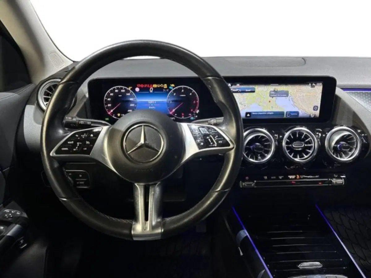 Mercedes-Benz GLA SUV usata a Bologna (11)
